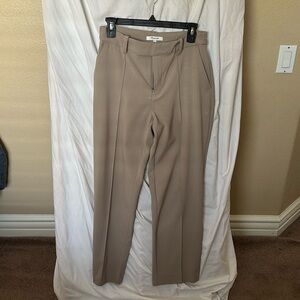 Madewell - Fairbanks Pants
Color - Telluride Stone
Inseam - 26 1/2
